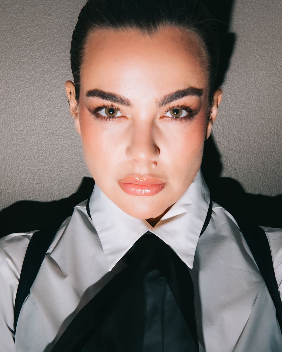 Nadine Mirada, portrait in white